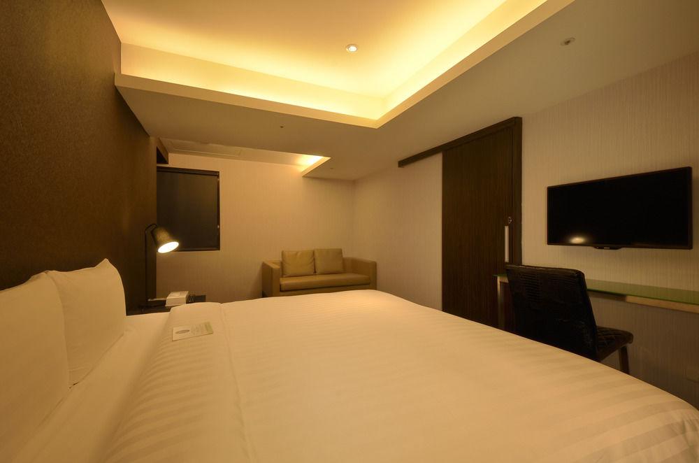 安庭台北商旅 Hotell Taipei Exteriör bild